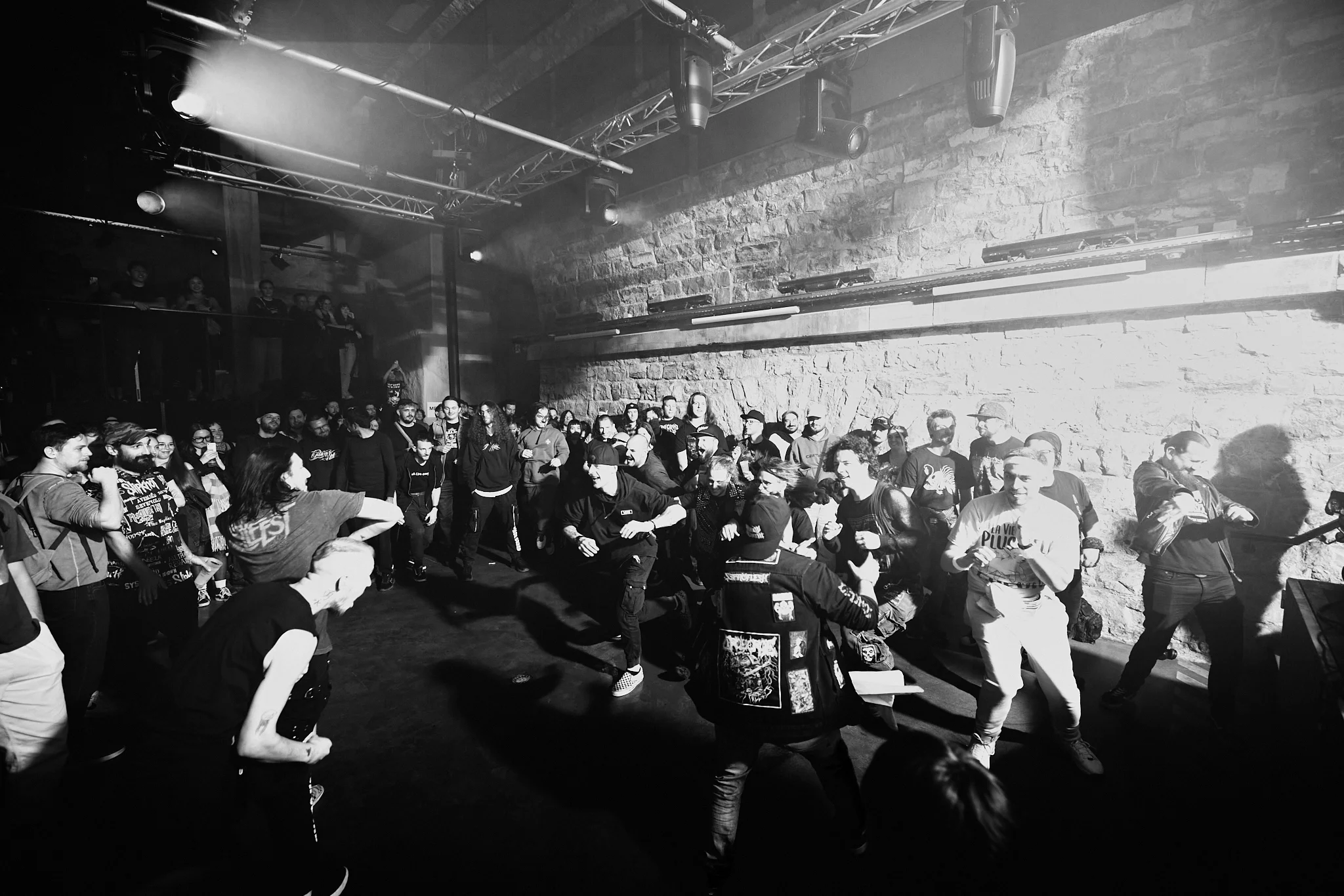 Atlas Ashes live photo 14